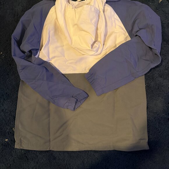 L.L. Bean | Women's Mountain Classic Anorak, Multi-Color | Size Small - Picture 4 of 4